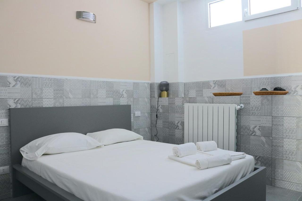 Gambara Guests House Hotel Milan Luaran gambar