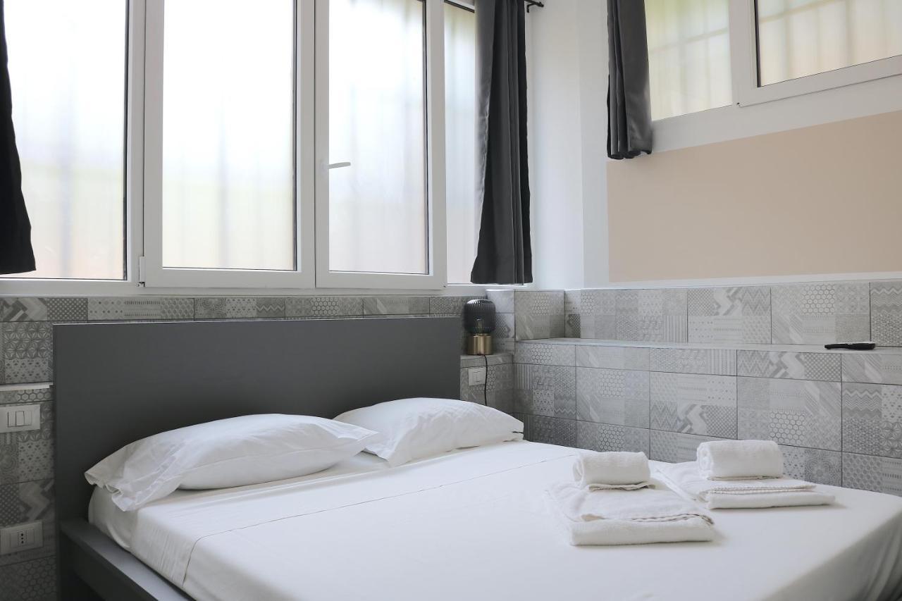 Gambara Guests House Hotel Milan Luaran gambar